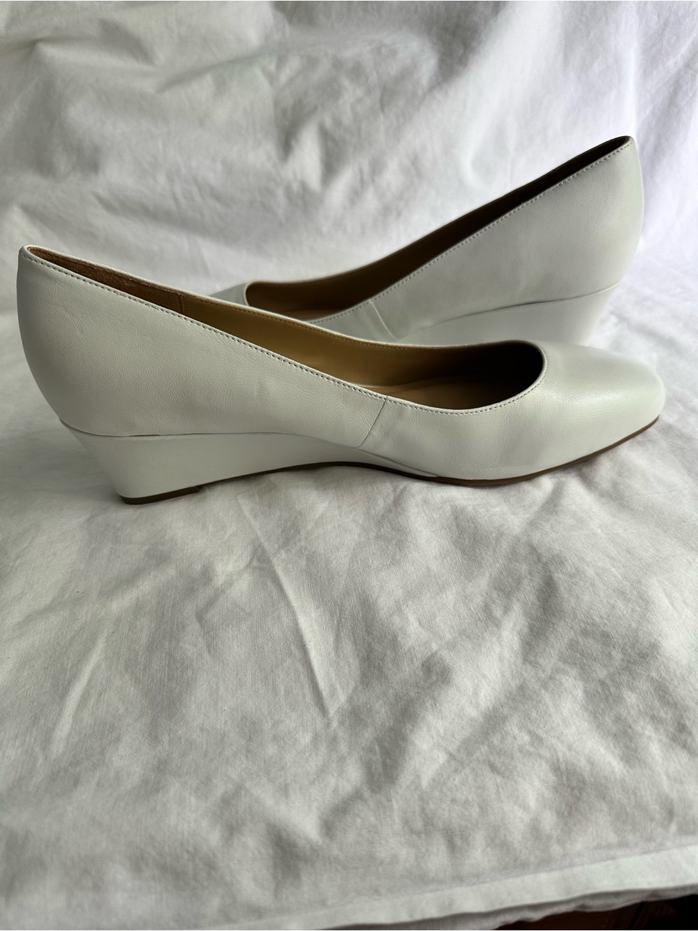 Naturalizer White Leather Wedge Pumps
